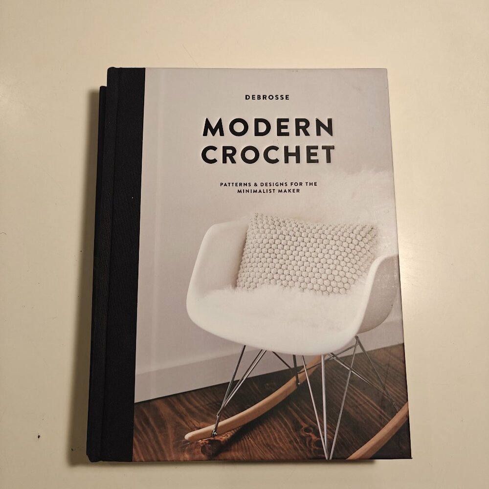 Modern Crochet Minimalist Design Pattern Book